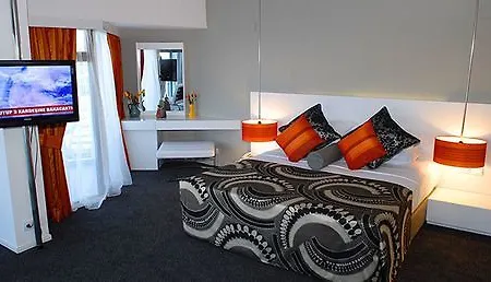 Готель Ladin 3*
